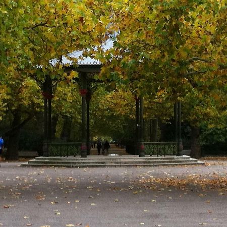 Chelsea: Exceptional 1Br W/Views Of The River Thames & Battersea Park Apartamento Londres Exterior foto